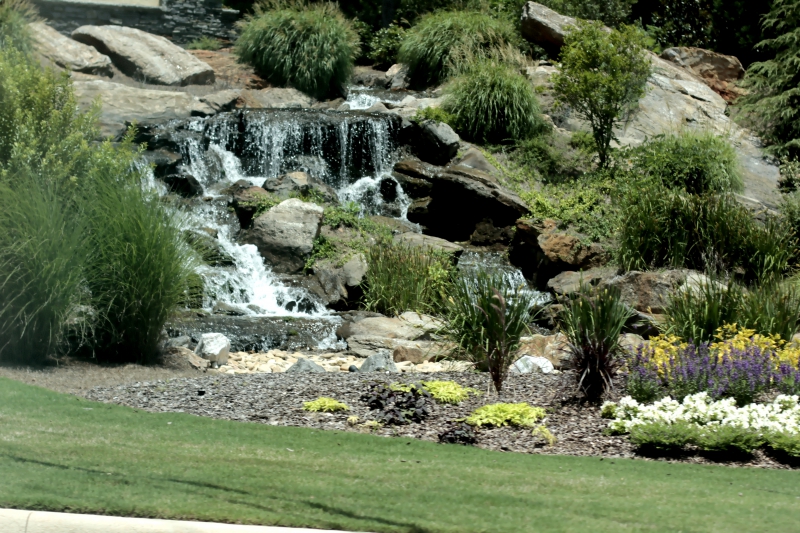 paysagiste-CAGNES SUR MER-min_small-garden-waterfall-rocks-natural-landscape-nature-1593483-pxhere.com